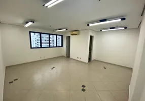 Foto 1 de Ponto Comercial para alugar, 35m² em Santo Amaro, São Paulo