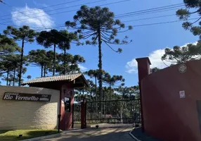 Foto 1 de Casa de Condomínio com 3 Quartos à venda, 137m² em Cascatas, Campo Alegre