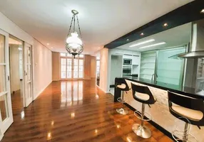 Foto 1 de Apartamento com 2 Quartos à venda, 115m² em Centro, Florianópolis