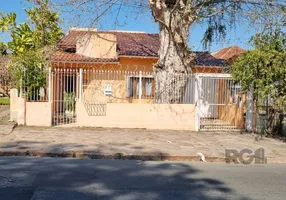 Foto 1 de Casa com 5 Quartos à venda, 227m² em Partenon, Porto Alegre