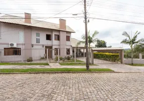 Foto 1 de Casa com 3 Quartos à venda, 296m² em Espiríto Santo, Porto Alegre