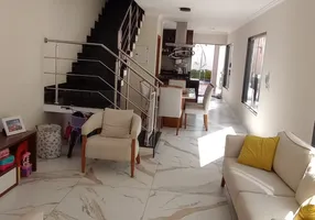 Foto 1 de Casa com 3 Quartos à venda, 145m² em Interlagos, Vila Velha