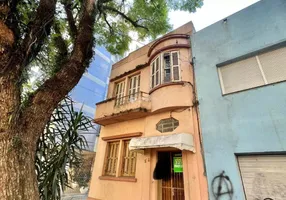 Foto 1 de Casa com 3 Quartos à venda, 95m² em Independência, Porto Alegre