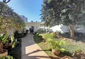 Foto 1 de Casa com 3 Quartos à venda, 240m² em Jardim Prudência, São Paulo