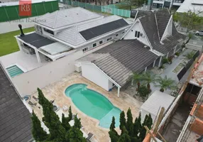 Foto 1 de Casa com 4 Quartos para alugar, 270m² em Barra, Balneário Camboriú