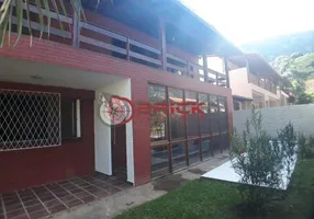 Foto 1 de Casa de Condomínio com 5 Quartos para venda ou aluguel, 350m² em Carlos Guinle, Teresópolis