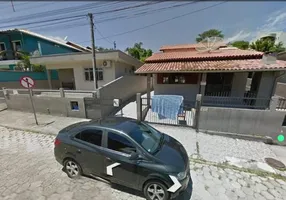 Foto 1 de Casa com 3 Quartos à venda, 200m² em Centro, Bombinhas