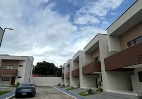 Foto 1 de Casa com 2 Quartos para alugar, 165m² em Aracagi, São Luís