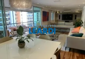 Foto 1 de Apartamento com 3 Quartos à venda, 167m² em Brooklin, São Paulo