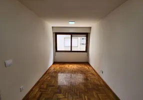 Foto 1 de Apartamento com 2 Quartos para alugar, 79m² em Jardim Planalto, Porto Alegre