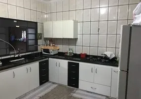 Foto 1 de Casa com 5 Quartos à venda, 70m² em Jardim Canaã, Uberlândia