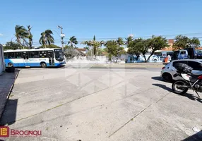 Foto 1 de Sala Comercial para alugar, 1561m² em Carianos, Florianópolis