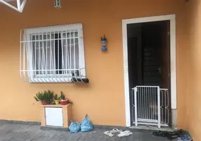 Foto 1 de Casa com 2 Quartos à venda, 70m² em  Vila Valqueire, Rio de Janeiro