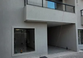 Foto 1 de Casa de Condomínio com 4 Quartos à venda, 165m² em Ipitanga, Lauro de Freitas
