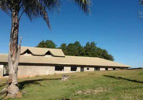 Foto 1 de Casa com 4 Quartos à venda, 400m² em Jardim Mirante, Águas de Lindóia