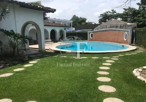 Foto 1 de Casa com 3 Quartos à venda, 380m² em Balneário Praia do Pernambuco, Guarujá