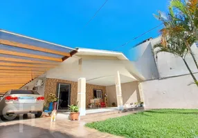 Foto 1 de Casa com 3 Quartos à venda, 160m² em Niterói, Canoas