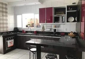 Foto 1 de Casa com 3 Quartos à venda, 252m² em JARDIM DAS PALMEIRAS, Valinhos