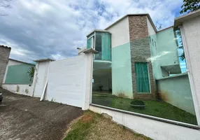 Foto 1 de Casa com 4 Quartos à venda, 228m² em Bom Clima, Juiz de Fora