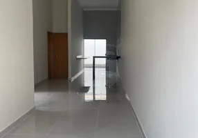 Foto 1 de Casa com 3 Quartos à venda, 86m² em Novo Mundo, Uberlândia