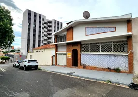 Foto 1 de Casa com 4 Quartos para venda ou aluguel, 241m² em Vila Cardia, Bauru