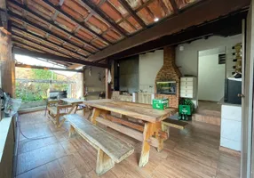 Foto 1 de Casa com 4 Quartos à venda, 492m² em Vale das Amendoeiras, Contagem
