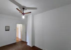 Foto 1 de Apartamento com 1 Quarto à venda, 39m² em Centro, São Vicente