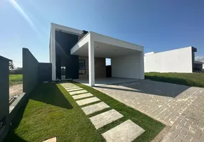 Foto 1 de Casa de Condomínio com 4 Quartos à venda, 176m² em LAGOA GRANDE, Feira de Santana