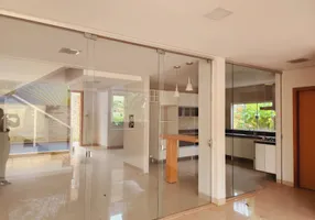 Foto 1 de Casa de Condomínio com 4 Quartos à venda, 225m² em Condomínio Belvedere, Cuiabá