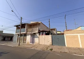 Foto 1 de Casa com 4 Quartos à venda, 229m² em Parque Santa Felícia Jardim, São Carlos