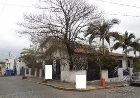 Foto 1 de Casa com 6 Quartos à venda, 300m² em Centro, Resende