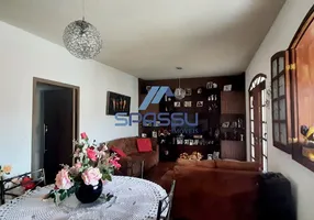 Foto 1 de Casa com 5 Quartos à venda, 201m² em Sagrada Família, Belo Horizonte