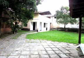 Foto 1 de Casa com 3 Quartos à venda, 73m² em Centro, Magé