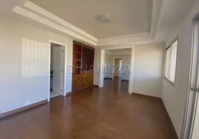 Foto 1 de Apartamento com 3 Quartos para alugar, 204m² em Centro, Uberaba