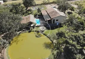 Foto 1 de Fazenda/Sítio com 3 Quartos à venda, 48000m² em Zona Rural, Orizona