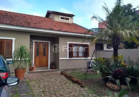 Foto 1 de Casa com 3 Quartos à venda, 157m² em Guarujá, Porto Alegre