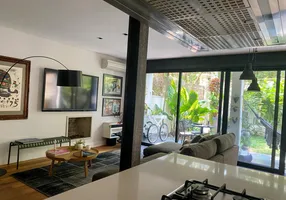 Foto 1 de Casa com 3 Quartos para venda ou aluguel, 330m² em Alto Da Boa Vista, São Paulo