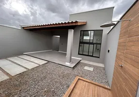 Foto 1 de Casa de Condomínio com 3 Quartos à venda, 103m² em Luzardo Viana, Maracanaú