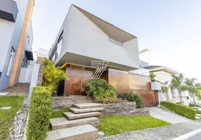 Foto 1 de Casa de Condomínio com 3 Quartos à venda, 280m² em Santa Felicidade, Curitiba