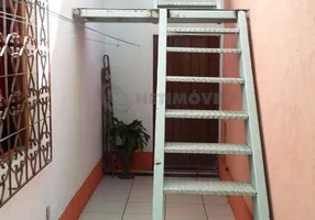 Foto 1 de Casa com 4 Quartos à venda, 191m² em Cachoeirinha, Belo Horizonte