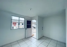 Foto 1 de Apartamento com 2 Quartos à venda, 47m² em Ypiranga, Valparaíso de Goiás
