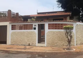 Foto 1 de Sobrado com 4 Quartos à venda, 191m² em Vila Miguel Vicente Cury, Campinas