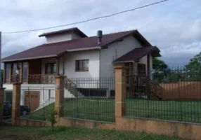 Foto 1 de Casa com 3 Quartos à venda, 300m² em Vila Nova, Porto Alegre