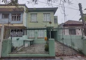 Foto 1 de Casa com 3 Quartos à venda, 150m² em Navegantes, Porto Alegre