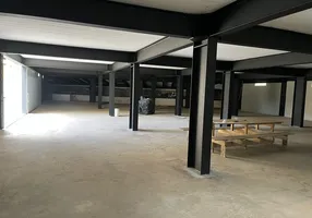 Foto 1 de Galpão/Depósito/Armazém para alugar, 550m² em Quissama, Petrópolis