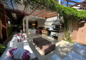Foto 1 de Casa de Condomínio com 4 Quartos à venda, 220m² em Baleia, São Sebastião
