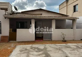 Foto 1 de Casa com 3 Quartos à venda, 184m² em Santa Mônica, Uberlândia