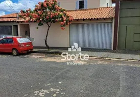 Foto 1 de Casa com 3 Quartos à venda, 130m² em Marta Helena, Uberlândia