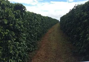 Foto 1 de Fazenda/Sítio com 1 Quarto à venda, 11000000m² em Zona Rural, Araxá