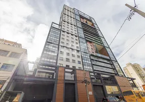 Foto 1 de Apartamento com 1 Quarto para alugar, 26m² em Centro, Curitiba